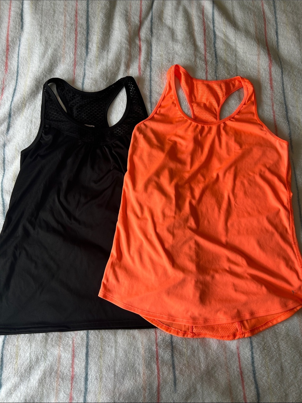 2 Racerback Active Tanks!